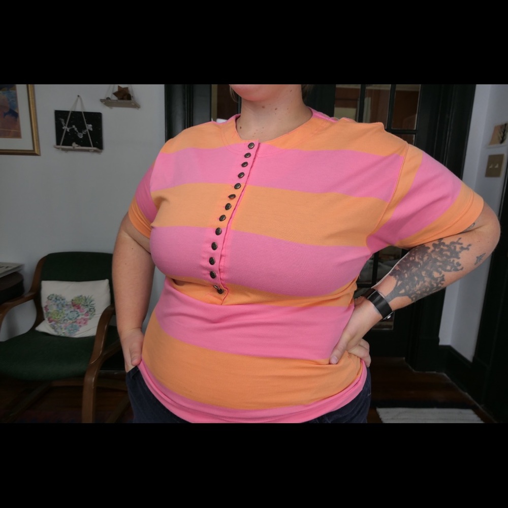 size L Casual Corner button striped t-shirt